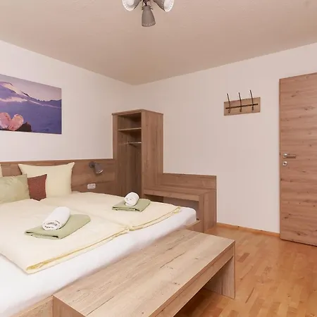 Pienz Apart Oetz Buitenkant foto