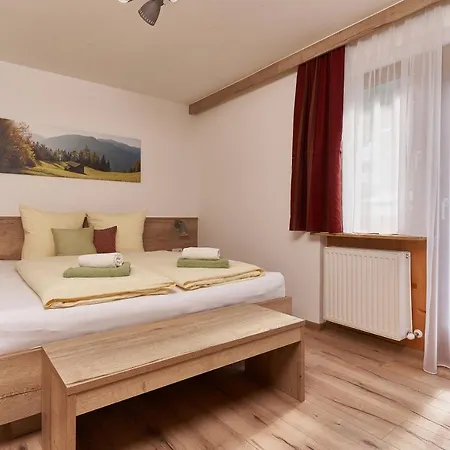 Pienz Apart Oetz Buitenkant foto