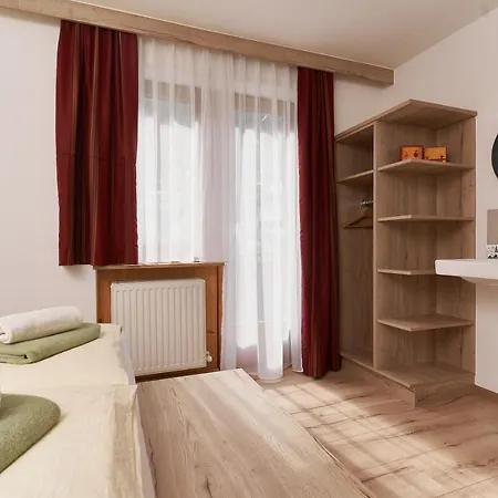 Pienz Apart Oetz Buitenkant foto